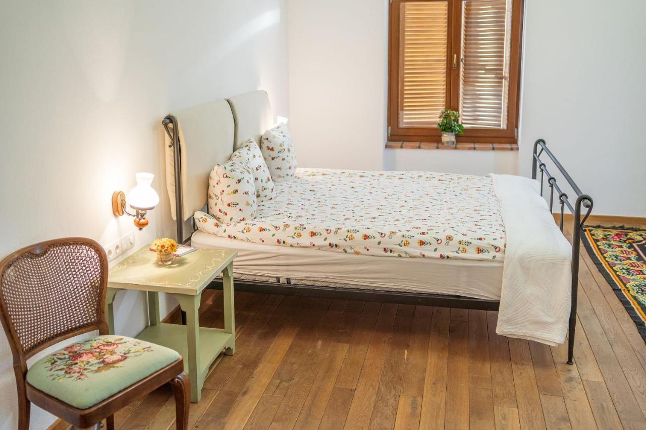 Отель Casa Kraus Crit Экстерьер фото